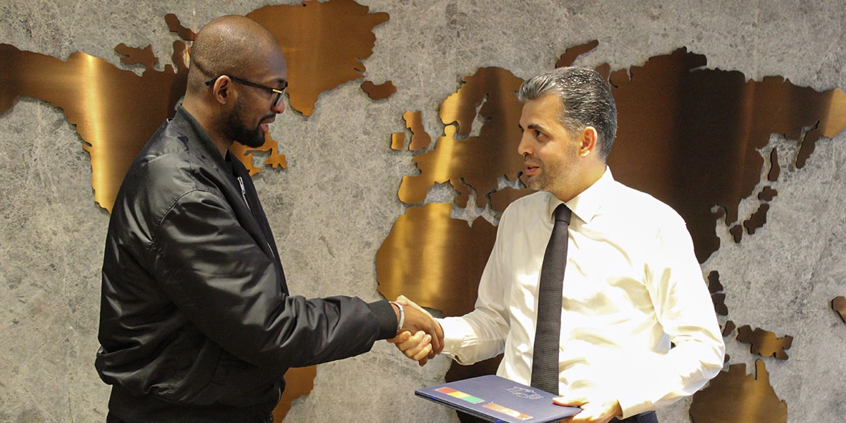 Integral Group® Firma el Primer Acuerdo de Embajador de Marca de 2024